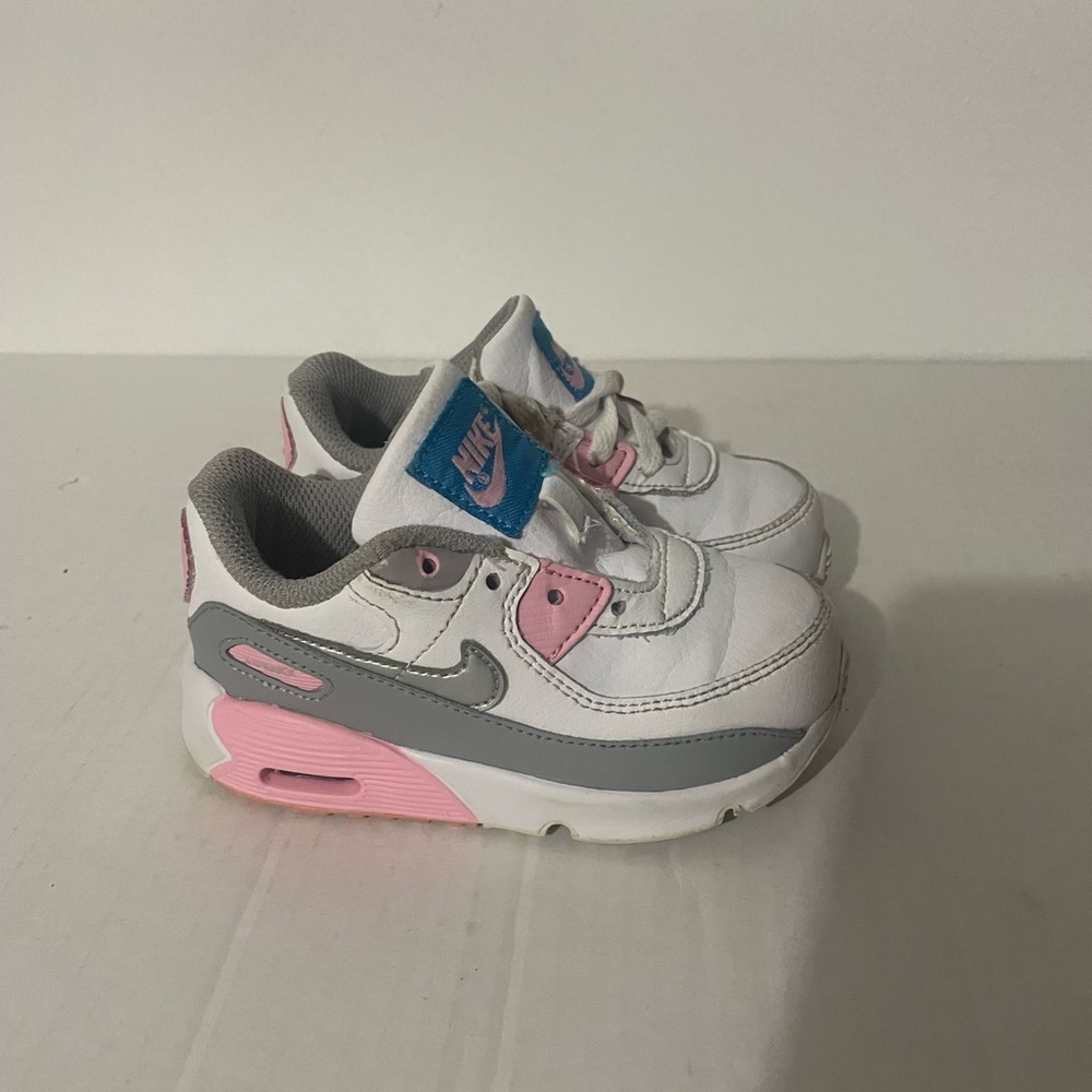Nike Kids White and Pink Sneakers